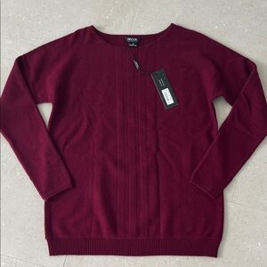Misook Women's Burgundy Cashmere Crew Neck Sweater